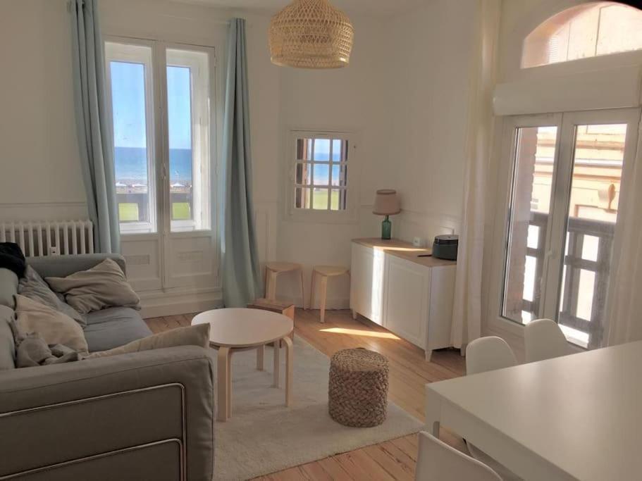 Bel Appartement Vue Mer Centre-Ville, Face Plage Dieppe Buitenkant foto